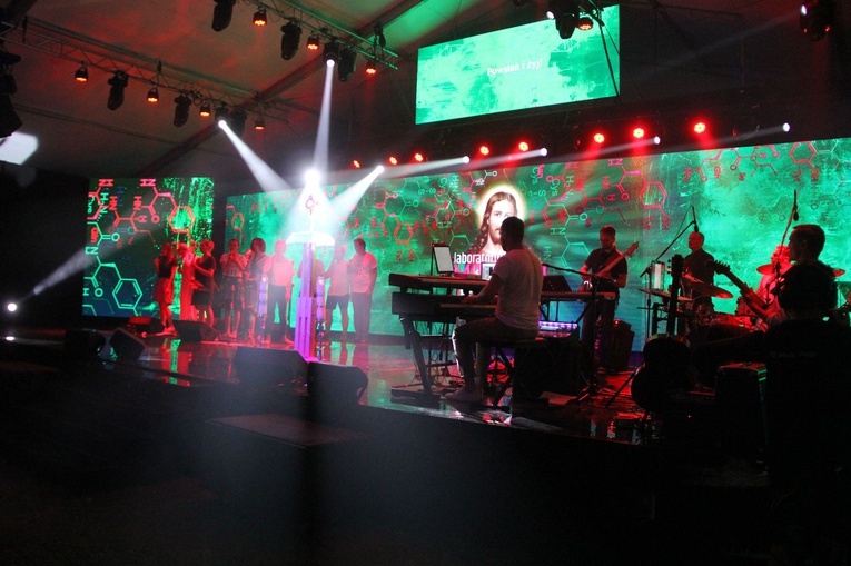 Uwielbienie "Laboratorium Miłości 3" w Starym Sączu