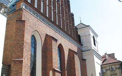 Prezentacje odbywają się  od 7 lipca do 22 września w niedziele o godz. 16.