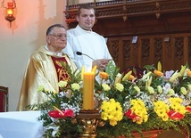 ▲	Jubilat obecnie jest rezydentem w parafii pw. św. Katarzyny Aleksandryjskiej.