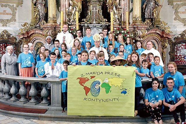 ▲	Pamiątkowe grupowe zdjęcie wszystkich uczestników.