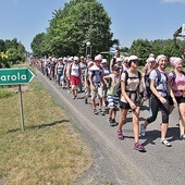 Pielgrzymi z Pszczyny 20 km przed celem.