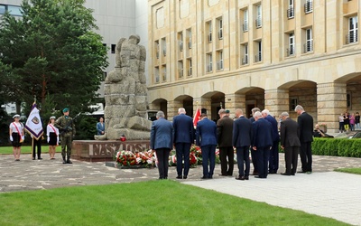 Hołd dla pomordowanych profesorów lwowskich