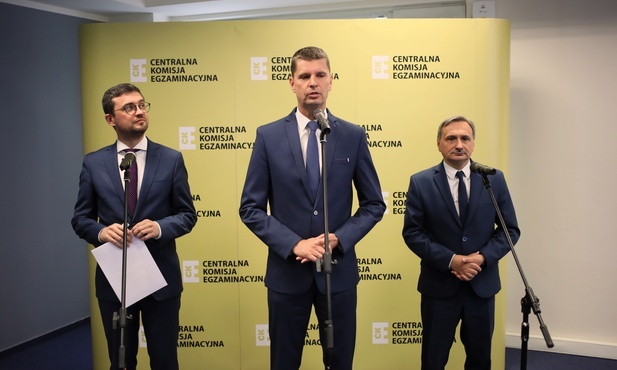 Maturę z polskiego zdało 95 proc. maturzystów, a z matematyki 86 proc.