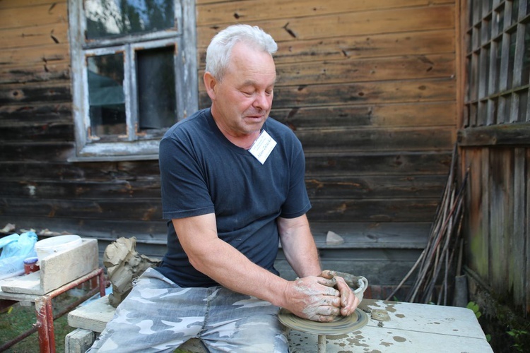 Spotkania garncarskie w Łążku