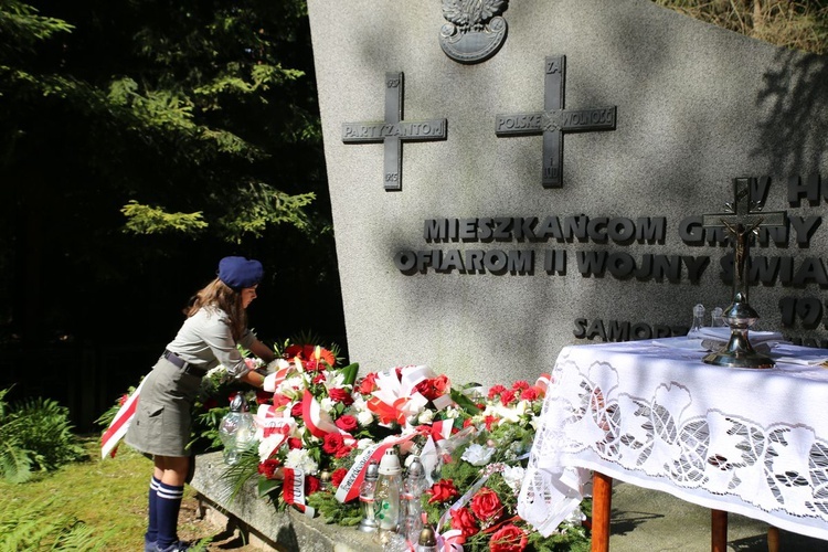 Pamiętali o zamordownych w Borze Kunowskim 