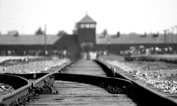 79 lat temu w KL Auschwitz zmarł pierwszy więzień