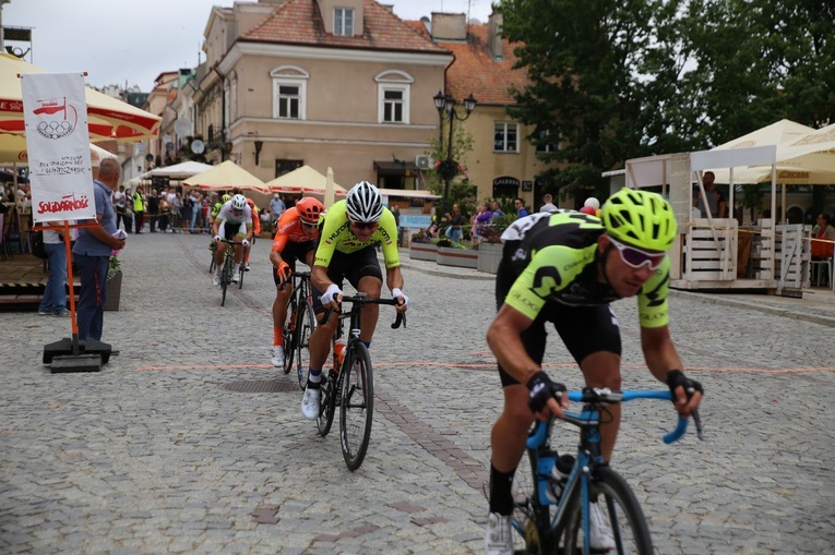 Wyścig "Solidarności i Olimpijczyków" w Sandomierzu 