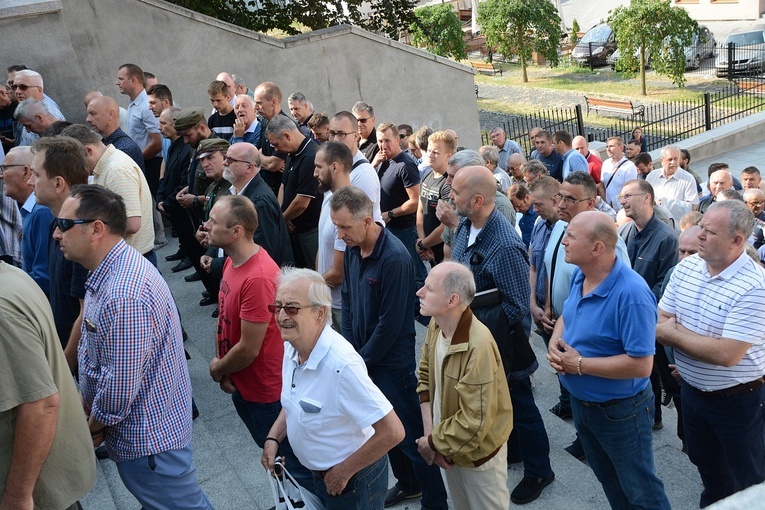 Męski Różaniec w Opolu
