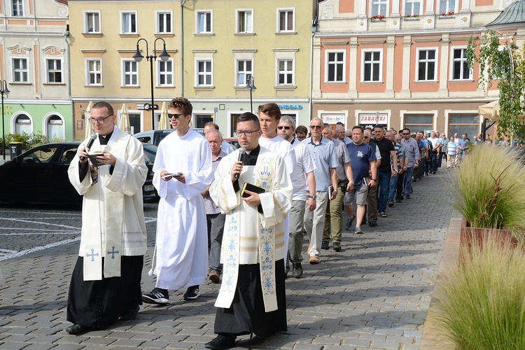 Męski Różaniec w Opolu