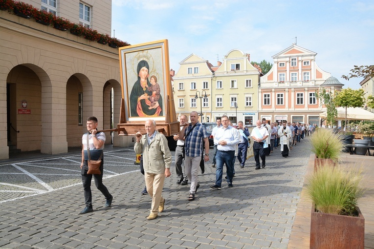Męski Różaniec w Opolu