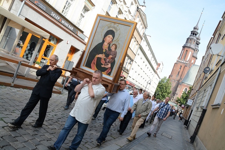 Męski Różaniec w Opolu