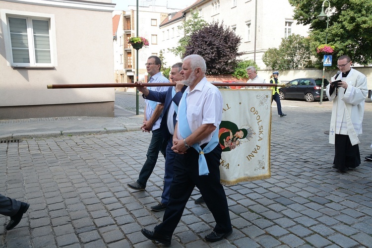 Męski Różaniec w Opolu