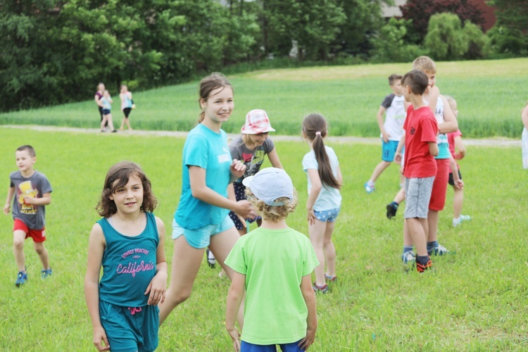 3. Parafialny Piknik Rodzinny przy kościele Bożego Miłosierdzia w Cieszynie-Kalembicach - 2019