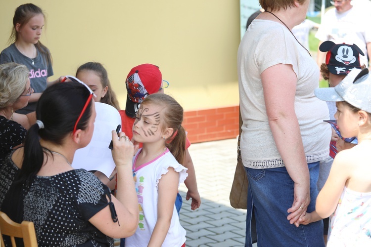 3. Parafialny Piknik Rodzinny przy kościele Bożego Miłosierdzia w Cieszynie-Kalembicach - 2019