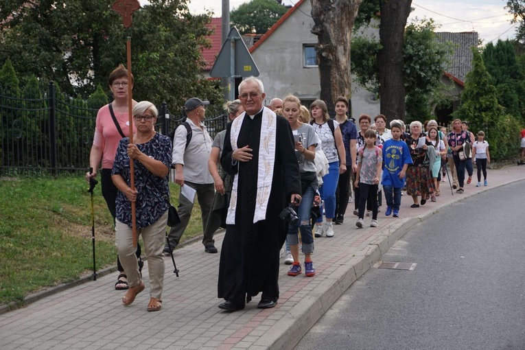 Pielgrzymka z Łagiewnik do Stoszowa