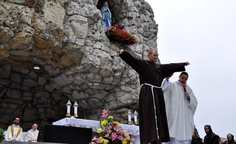 Dzieci na Górze Świętej Anny