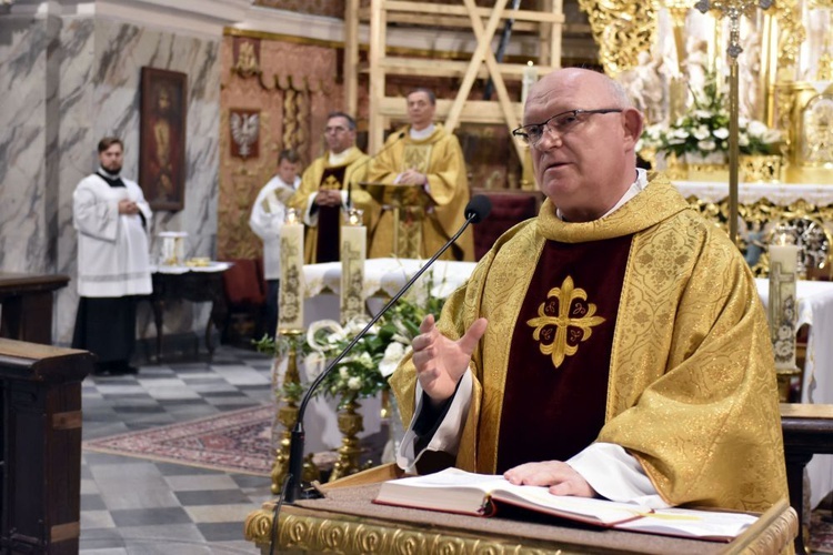 Odpust w sanktuarium Strażniczki Wiary Świętej w Bardzie Śląskim