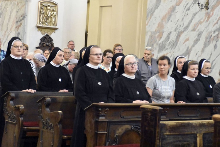 Odpust w sanktuarium Strażniczki Wiary Świętej w Bardzie Śląskim