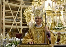 Liturgii przewodniczył bp Adam Bałabuch, biskup pomocniczy diecezji świdnickiej.