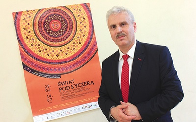 – Nie ma drugiego takiego festiwalu, który w stu procentach finansuje się z dotacji celowej – mówi J.  Starzyński.