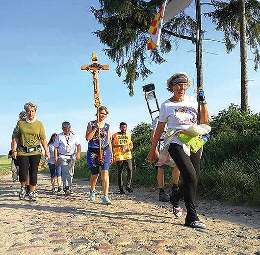 Pielgrzymi przeszli Polskę w poprzek, niosąc ze sobą orędzie Maryi z Gietrzwałdu.