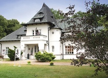 W dawnym dworze do zdrowia wracają pacjenci z całej Polski.