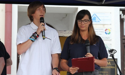 Sara Kominek i Wojtek Małkowski poprowadzili ceremonię otwarcia Igrzysk Dziecięcych.