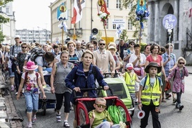 Polska pielgrzymuje coraz liczniej i nowocześniej