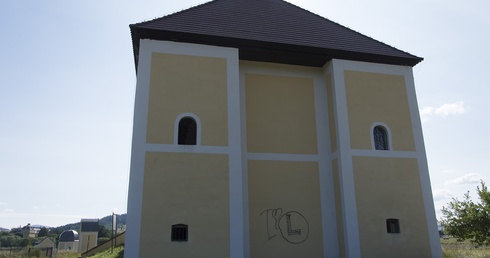 Krzeszów. Dewastacja kapliczek kalwarii