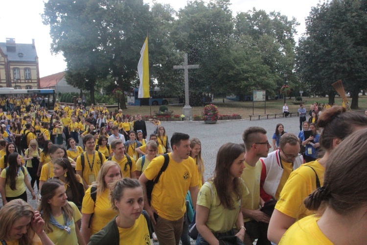 Stypendyści u św. Jadwigi Śląskiej w Legnickim Polu