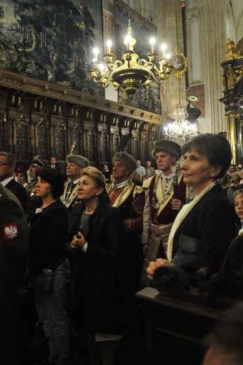 Wręczenie rodzinie Piotra Gizy przyznanego mu Krzyża Walecznych