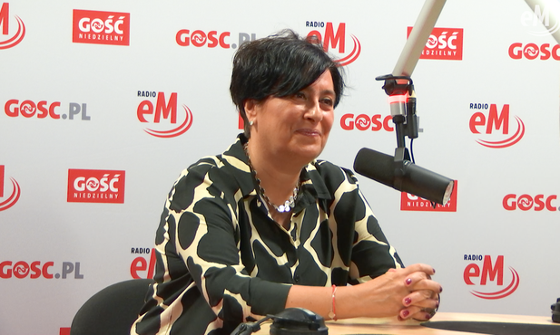 Anna Janik: Pielęgniarki boją się publicznie przyznać do swojego zawodu