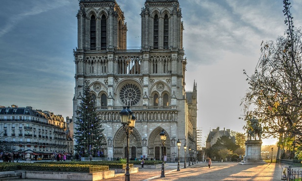 Odbudowa katedry Notre Dame idzie zgodnie z planem, otwarcie w 2024 r.