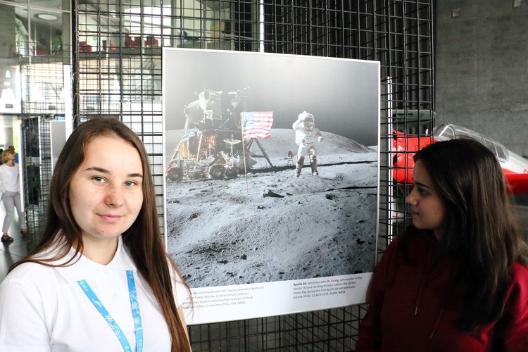 Loty na Księżyc na fotografiach NASA