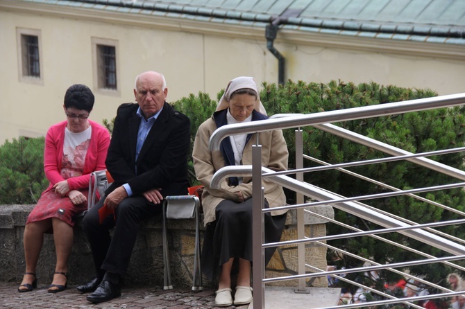 Uroczystość Matki Bożej Szkaplerznej w klasztorze karmelitańskim w Czernej