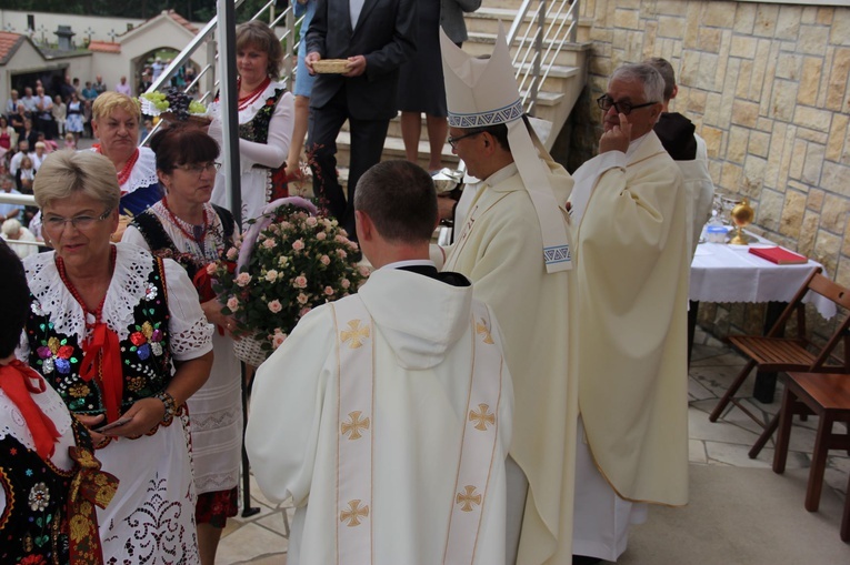 Uroczystość Matki Bożej Szkaplerznej w klasztorze karmelitańskim w Czernej