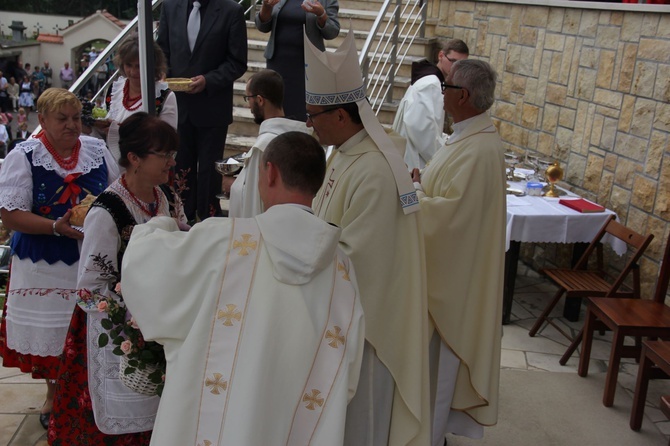 Uroczystość Matki Bożej Szkaplerznej w klasztorze karmelitańskim w Czernej