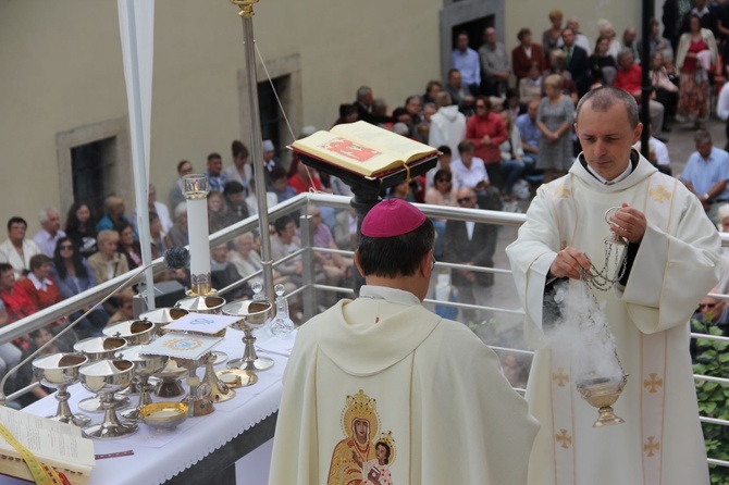 Uroczystość Matki Bożej Szkaplerznej w klasztorze karmelitańskim w Czernej