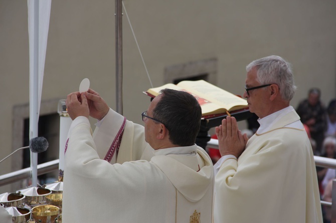 Uroczystość Matki Bożej Szkaplerznej w klasztorze karmelitańskim w Czernej