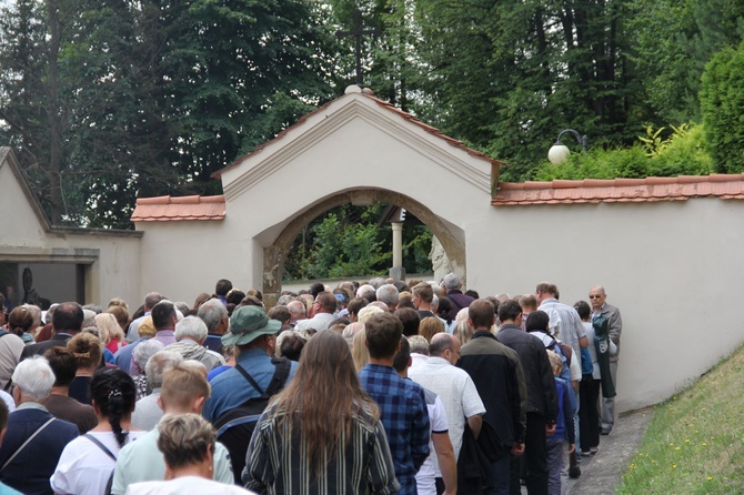 Uroczystość Matki Bożej Szkaplerznej w klasztorze karmelitańskim w Czernej