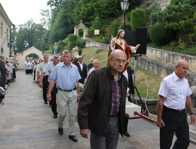 Uroczystość Matki Bożej Szkaplerznej w klasztorze karmelitańskim w Czernej