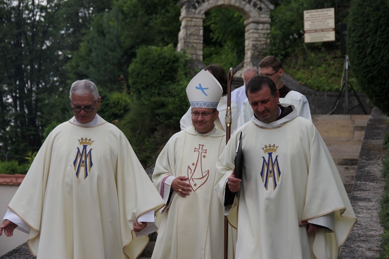 Uroczystość Matki Bożej Szkaplerznej w klasztorze karmelitańskim w Czernej