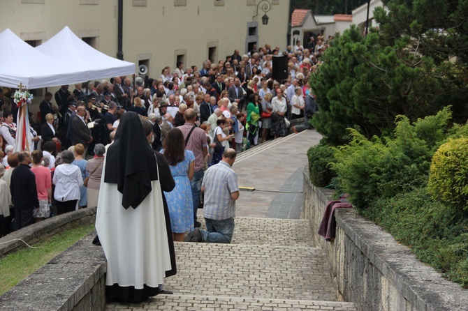 Uroczystość Matki Bożej Szkaplerznej w klasztorze karmelitańskim w Czernej