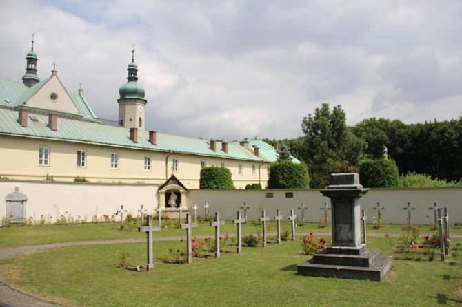 Uroczystość Matki Bożej Szkaplerznej w klasztorze karmelitańskim w Czernej