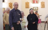 Bp Roman Pindel z chorymi w Polance Górnej - 2019