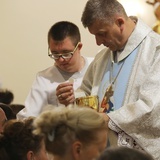 Bp Roman Pindel z chorymi w Polance Górnej - 2019