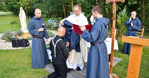 Zjednoczyć się z Jezusem. Kolejne obłóczyny u Braci Miłosiernego Pana
