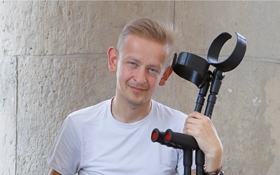 Grzegorz Polakiewicz bywa dla niewierzących kierunkowskazem pokazującym drogę wyjścia z mroku.