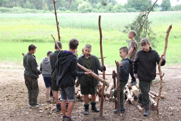 Obóz ZHR w Nowej Wsi Zbąskiej