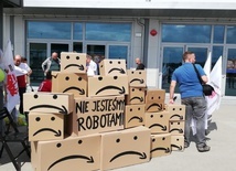 Sosnowiec. Referendum strajkowe w Amazonie 